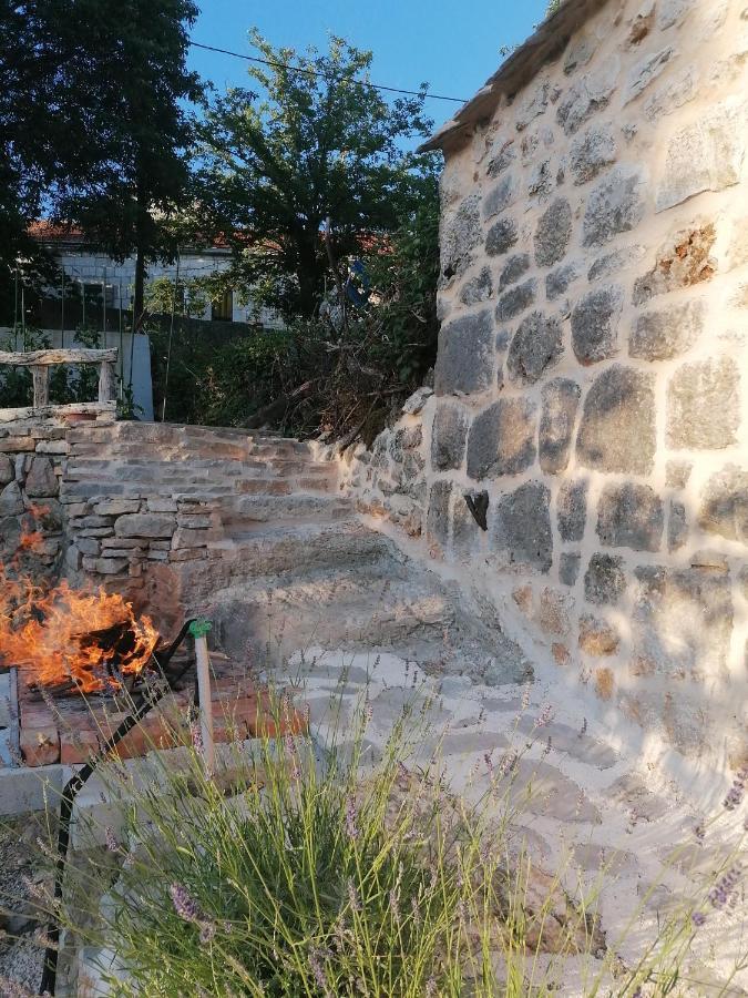 Villa The Old Stable 1861 Imotski Exterior foto
