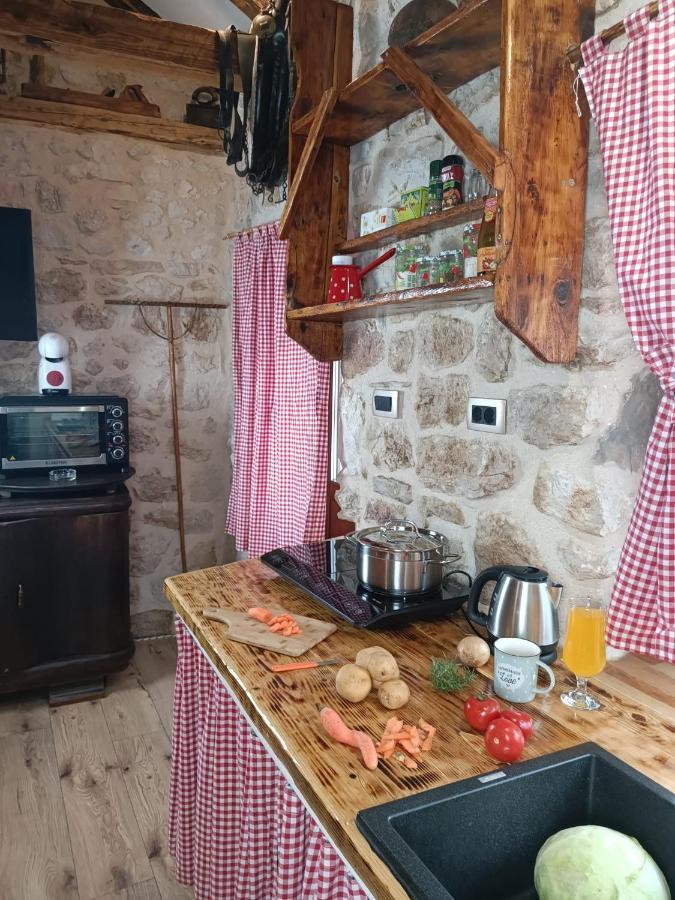 Villa The Old Stable 1861 Imotski Exterior foto